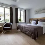 מלון Brodremenighedens Hotel, Bw Signature Collection 3*