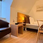 Brodremenighedens Hotel, Bw Signature Collection فندق