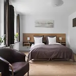 Brodremenighedens Hotel, Bw Signature Collection 3* كْريستانسفيلد