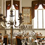 מלון Brodremenighedens Hotel, Bw Signature Collection 3*
